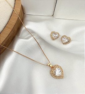 Conjunto YUMI colar e brinco coração cravejado zirconia folheada a ouro