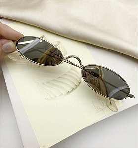 Oculos INGRID oval fashion armação espelhada + prata metálica