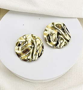 Brinco SIBEL folha martelada folheada a ouro