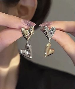 Brinco TIANA pingente coração mix de banhos