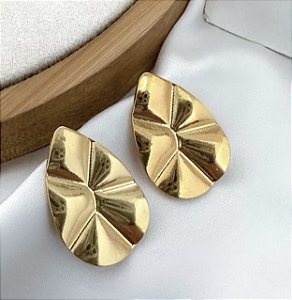 Brinco NAIR gota organica folheada a ouro