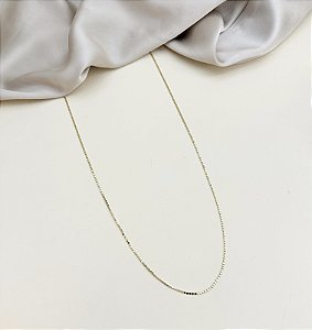 Colar JAQUE longuinho bolinhas achatadas folheado a ouro
