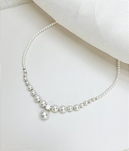 Colar ADORE de pérolas com zirconia