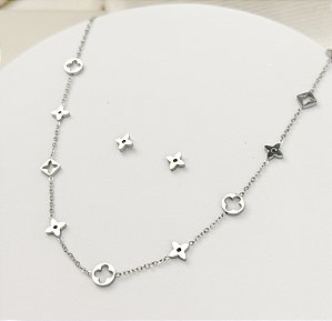 Conjunto WNONA colar trevos vazados folheada a prata