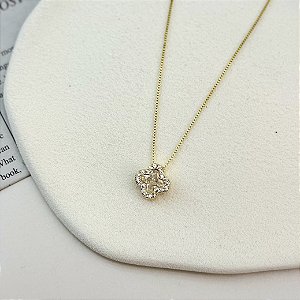 Colar CLIF flor cravejada com zircônias CRISTAL folheada a ouro