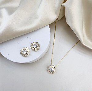 Conjunto EVORA colar e brinco cravejado zirconia folheada a ouro