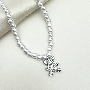 Choker AZIEL pingente urso prateado pérolas