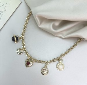 Choker VALERIE coração vermelho mix charms folheada a ouro