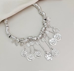 Choker BRITANIA max medalhas prateadas foscas