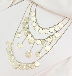 Colar MERIDA triplo medalhas foscas douradas