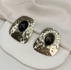 Brinco NOVARA organico pedra PRETA folheada a ouro