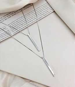 Colar NEO longo duplo folheada a prata pingente minimalista