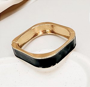Bracelete DAMON resinado geometrico cor preto folheado a ouro