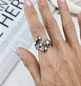 Anel ANAKI gotas geometrica folheado a prata