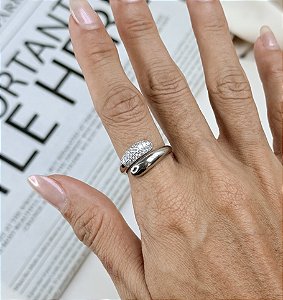 Anel JOEY gotas cravejada com microzirconia folheado a prata