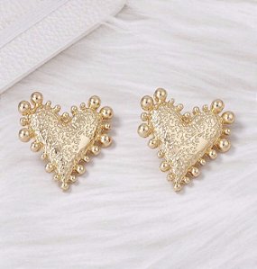 Brinco FLORENÇA coração martelado folheada a ouro