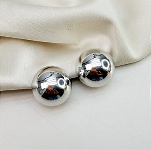 Argola DOUG boton folheada a prata