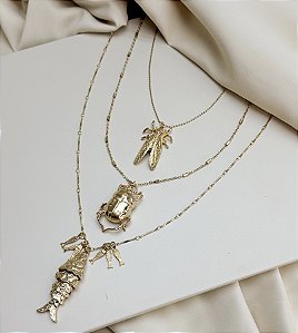 Colar CELINE triplo folheada a ouro