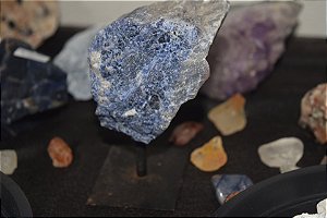 PEDRA NA BASE