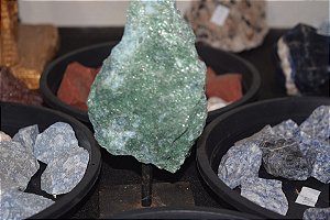 PEDRA NA BASE