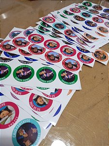 Adesivo em Vinil Branco 50x50mm 280 unidades( arte impressa )