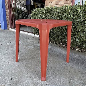 Mesa Quadrada Plástica Empilhável