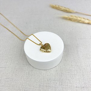 Colar Médio Pingente Mini Relicário - Dourado