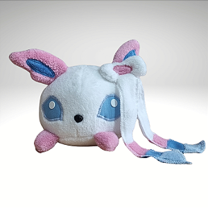 Sylveon - Pelúcia em Velboa