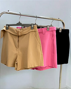 Short com Cinto