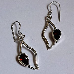 Brincos em Prata 925 com Pedras Naturais Granadas