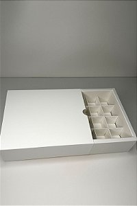 Caixa borda moldura 6cm de altura com  divisórias para 20 doces tampa  modelo luva - 10 unidades