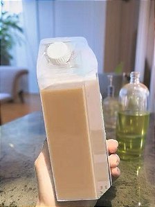 Garrafa Porta  Leite 1 litro incolor com Vedação Silicone Na Tampa 2 unidades