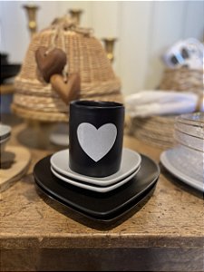 Pote preto coração