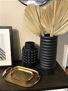 Vaso gomilado preto