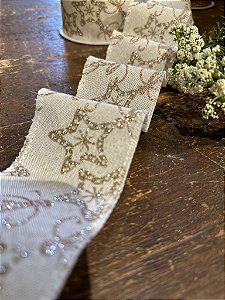 Fita decorativa com estrelas