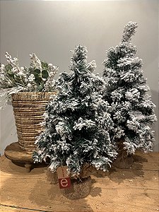 Árvore nevada na base 50cm