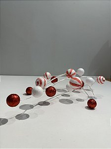 Galho bolas vermelho e branco