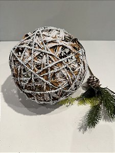 Bola decorada nevada  20cm