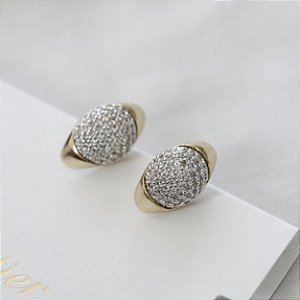 BRINCO OURO ENTREMEIO CRAVEJADO