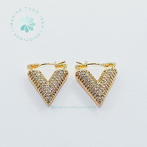 Brinco Semijoia Triangulo Cravejado Click (dourado)