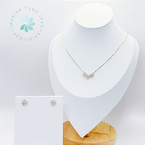 Conjunto Semijoia Colar e Brincos Florzinha Cravejada (dourado)