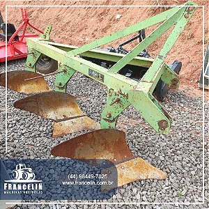 Arado de Aiveca 3 bicos