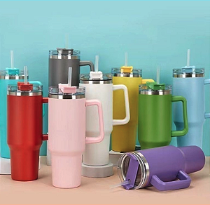 Copo Caneca Térmica Quencher Com Canudo E Alça 1200ML