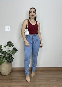 Calça Mom Jordana