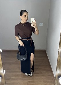 Saia canelada com fenda