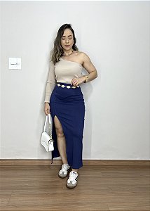 Saia canelada com fenda