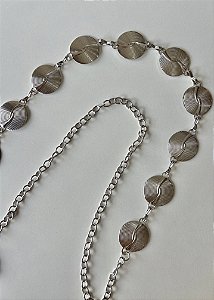 Cinto correntaria medalha redonda riscada