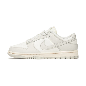 Nike Dunk Low "Light Bone"