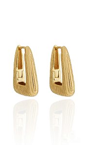 Argola Triangular Texturizada