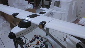 Aeromodelo MytWinDrean 1.50 m entelado